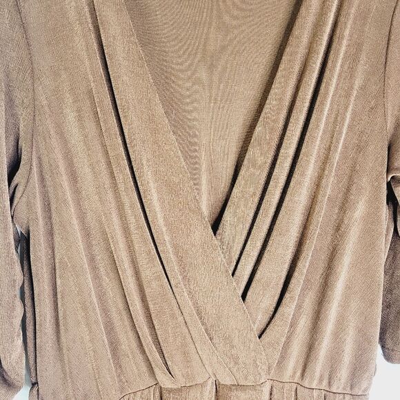 Lilian Vintage Elegant Cocoa Brown V-Neck Dress - Picture 6 of 15